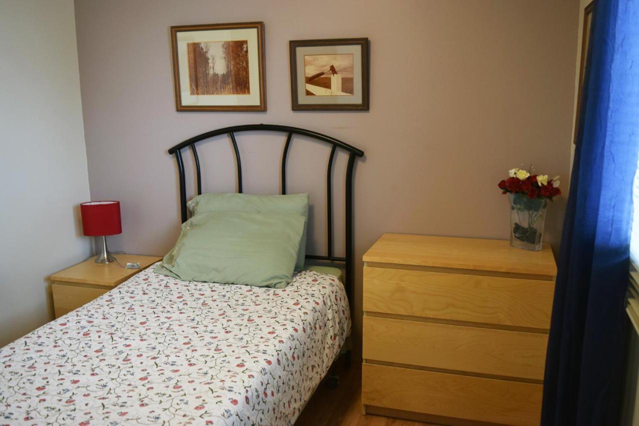 The Dewberry Homestay B&B Edmonton Zewnętrze zdjęcie