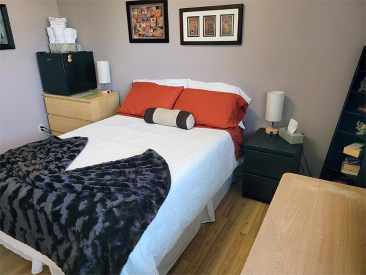 The Dewberry Homestay B&B Edmonton Zewnętrze zdjęcie