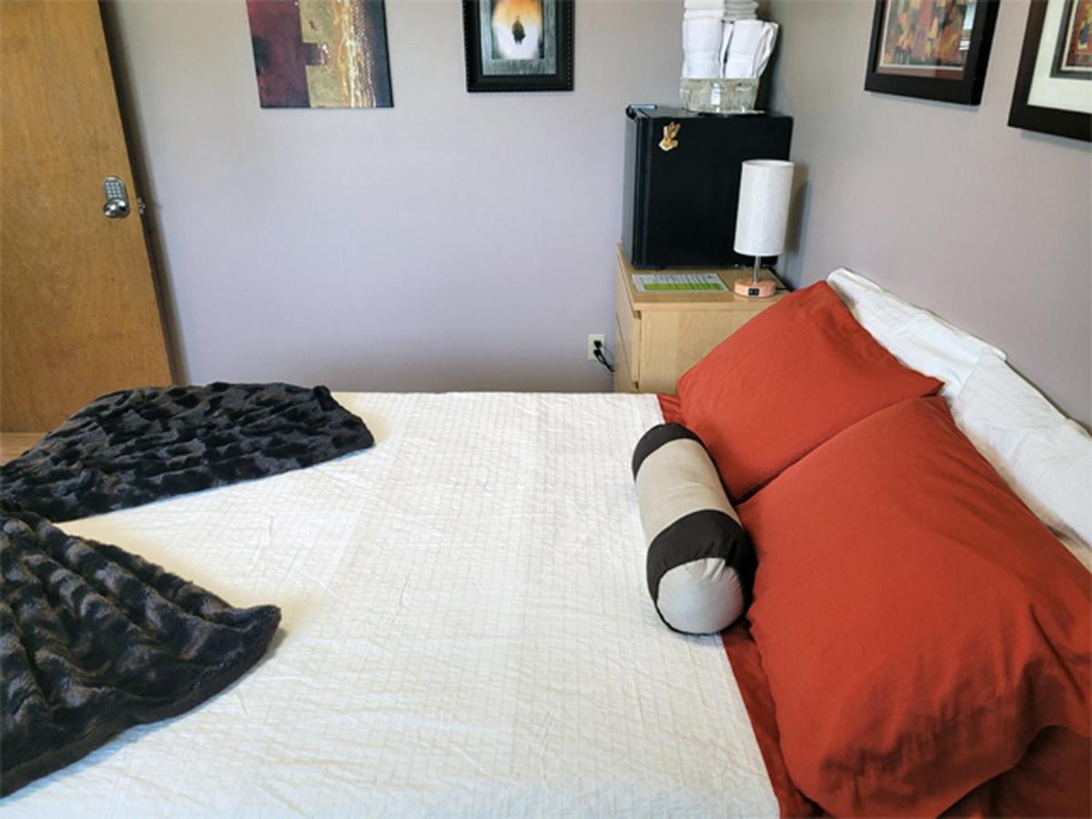 The Dewberry Homestay B&B Edmonton Zewnętrze zdjęcie